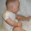 AD5h Levensechte Babypop soft body pop Roy in velours pakje lichtblauw 53 cm - Afbeelding 20