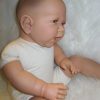 AD5h Levensechte Babypop soft body pop Roy in velours pakje lichtblauw 53 cm - Afbeelding 7