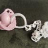 Speen roze met speenketting voor babypoppen - zie omschrijving tekst ! - Afbeelding 5
