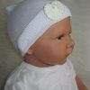 SA01a Mutsje wit met hartje passend voor alle babypoppen - Afbeelding 3