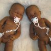 L30 Llorens levensechte babypop tweeling fullbody donker jongen en meisje inclusief speen 45 cm - Afbeelding 16