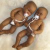 L30 Llorens levensechte babypop tweeling fullbody donker jongen en meisje inclusief speen 45 cm - Afbeelding 2