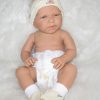 ADK1g Levensechte Babypop Newborn Jongen fullbody blank 52 cm in luier mutsje en slofjes - Afbeelding 2