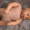 P13a Grote Babypop soft body getint  60 cm in roze kleding en speen - Afbeelding 13