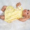 AD8e Levensechte Babypop Kristina softbody bruine ogen in geel gebloemd en speen 52 cm - Afbeelding 16