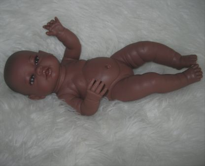 SB06 Berbesa fullbody babypop meisje donker met luier 42 cm - Afbeelding 12