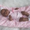 SB02 Berbesa fullbody babypop meisje donker met kleding en kussen 42 cm - Afbeelding 3