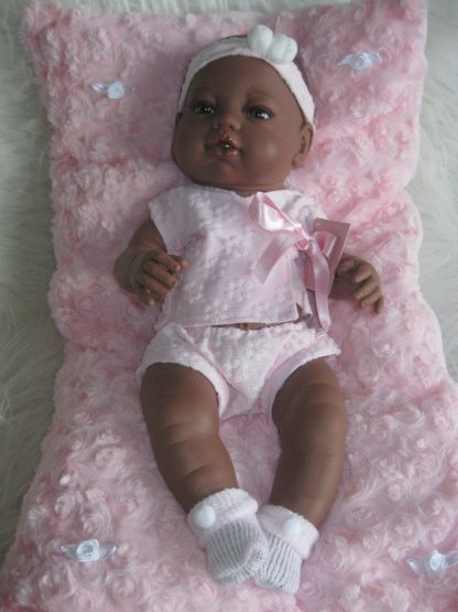 SB02 Berbesa fullbody babypop meisje donker met kleding en kussen 42 cm - Afbeelding 24