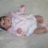 SB12a Berbesa soft body babypop met bruin haar met geluid en kleding en speen 42 cm - Afbeelding 22
