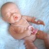 PD08a Babypop Slapend Meisje blank met speen 42 cm - Afbeelding 3