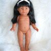 PD09b Pop full body Meisje getint met lang haar 43 cm - Afbeelding 5