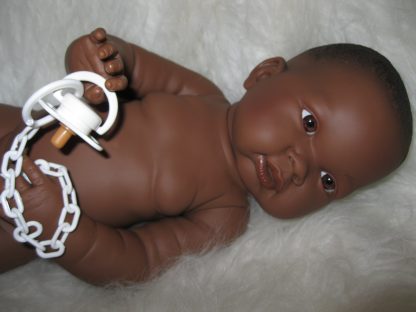 L31a Llorens levensechte babypop donker meisje inclusief reiswieg luier en speen 45 cm - Afbeelding 5