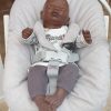 P03r Levensechte Babypop Newborn Jongen donker met romper 52 cm - Afbeelding 12
