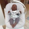 P03r Levensechte Babypop Newborn Jongen donker met romper 52 cm - Afbeelding 10
