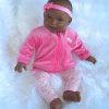 AD3b Levensechte Babypop soft body pop Naomi donker met kleding 53 cm - Afbeelding 6