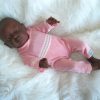 P03k Levensechte Babypopen Set van 2 poppen 1 Meisje en 1 Slapend Jongetje in kleding 52 cm - Afbeelding 3