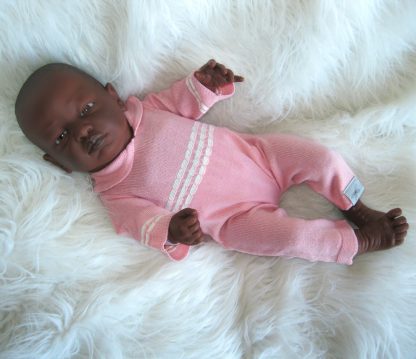 P03k Levensechte Babypopen Set van 2 poppen 1 Meisje en 1 Slapend Jongetje in kleding 52 cm - Afbeelding 3