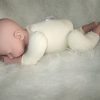 ADH1 Demonstratiepop babypop voor new born babyfotografie - therapie - babymassage 52 cm gewicht 3300 gram - Afbeelding 8