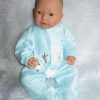 AD7d Levensechte Babypop soft body Lisa met slaapogen kleding en speen 52 cm - Afbeelding 7
