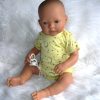 AD7g Levensechte Babypop soft body Lisa met slaapogen romper en speen 52 cm - Afbeelding 2