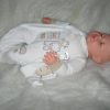P12 Grote Babypop soft body blank 60 cm met velours kleding en speen - Afbeelding 6