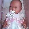 AS08 Asi full body babypop Maria meisje in kleding deken kussen en speen 43 cm