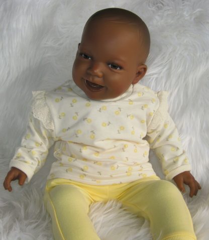 AD3c Levensechte Babypop soft body pop donker in leuke kleding set 53 cm - Afbeelding 7