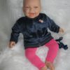 AD3v Levensechte Babypop soft body Naomi blauwe ogen in kleding 53 cm - Afbeelding 3