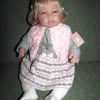 SB08 Berbesa soft body pop met blond haar geluid en kleding 48 cm - laatste - Afbeelding 13