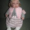 SB08 Berbesa soft body pop met blond haar geluid en kleding 48 cm - laatste - Afbeelding 3