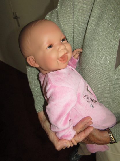 AD3b Levensechte Babypop softbody Naomi met bruine ogen roze velours pakje 53 cm - Afbeelding 17