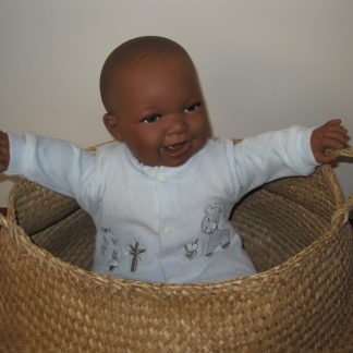 AD3l4 Levensechte Babypop soft body pop donker in velours pakje 53 cm