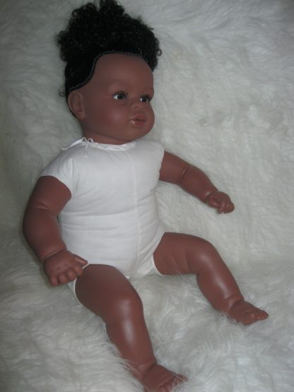 SB37a Berbesa soft body pop donker krullend haar hoge staart met kleding 62 cm - Afbeelding 19