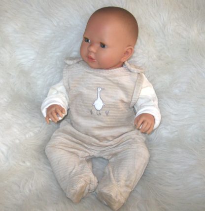 AD7a Levensechte Babypop soft body Liam met slaapogen in kleding en speen 52 cm - Afbeelding 27