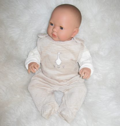 AD7a Levensechte Babypop soft body Liam met slaapogen in kleding en speen 52 cm - Afbeelding 21