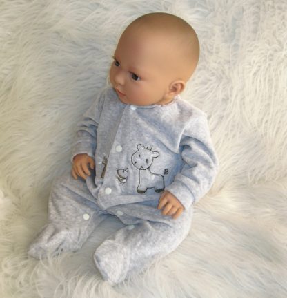 AD9b Levensechte Babypop Leoni soft body bruine ogen in velours pakje met speen 52 cm - Afbeelding 7