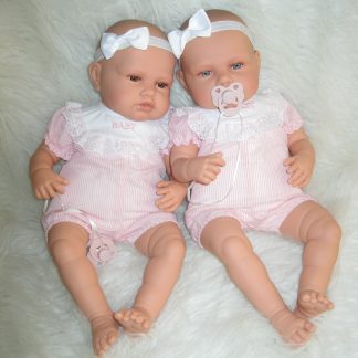 AJ12c Antonio Juan levensechte babypoppen Babydo Combi set van 2 poppen in kleding en speen