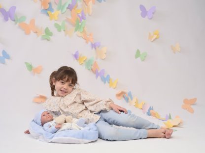 L00c Llorens levensechte babypop jongen fullbody in kleding en ligkussen 40 cm - Afbeelding 10