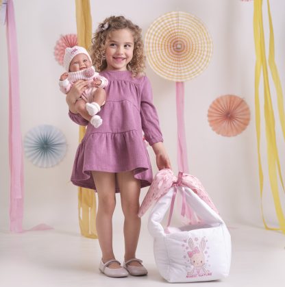 L02a Llorens levensechte babypop meisje full body in kleding draagmand en speen 40 cm - Afbeelding 7