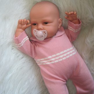 AJ12b Antonio Juan levensechte babypop Babydo bruine ogen in kleding speen 50 cm